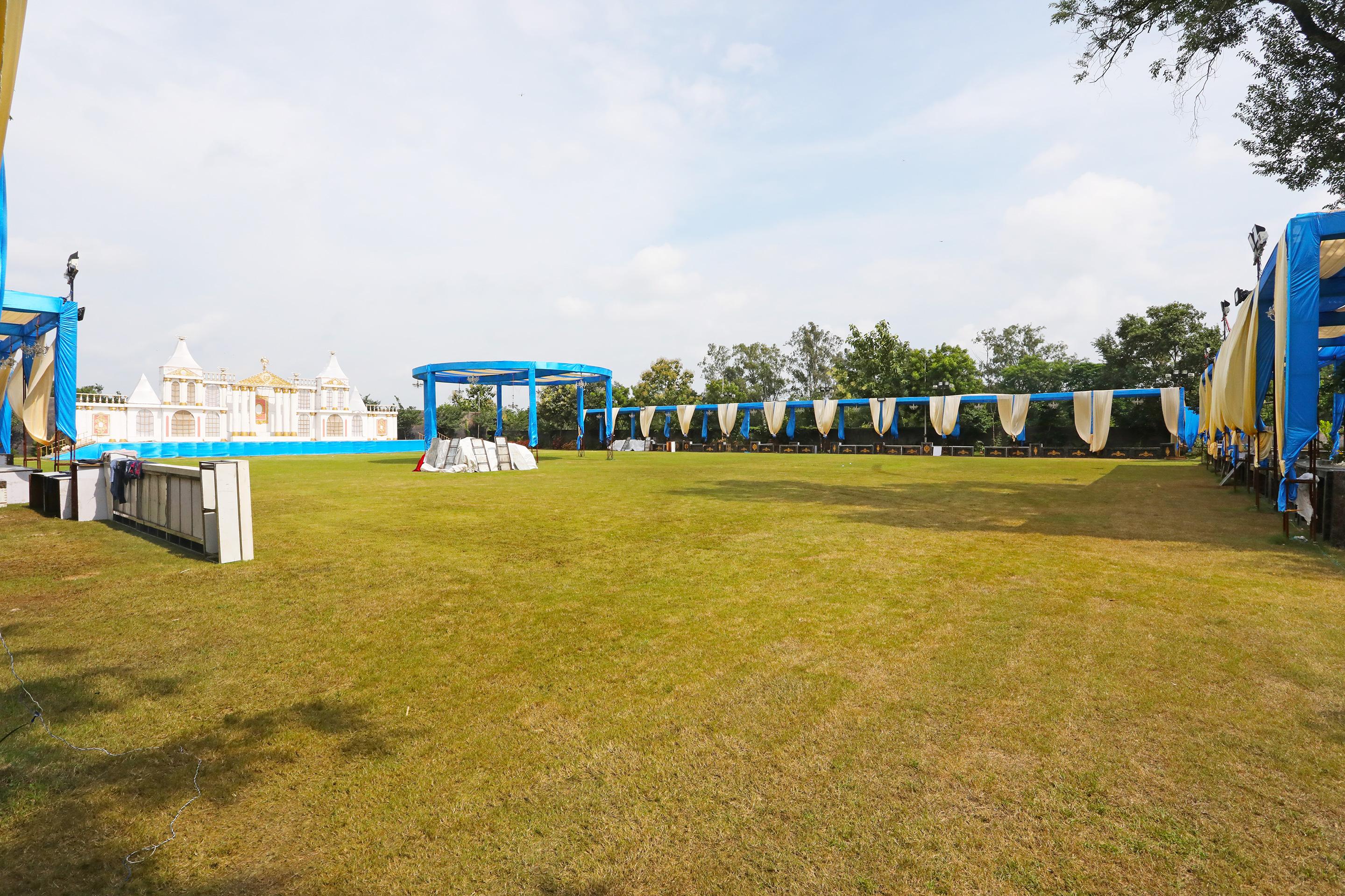 Capital O 18792 The Grand Neelam Rāipur Exterior foto